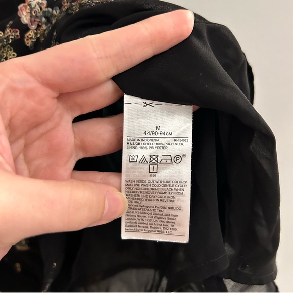 Banana Republic Black Sequined Tank Top - Picture 4 of 5